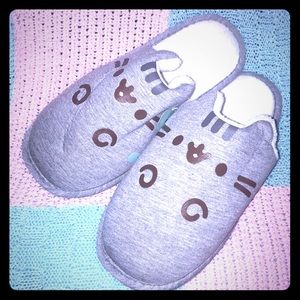 PUSHEEN BOX SPRING 2018 SLIPPERS
